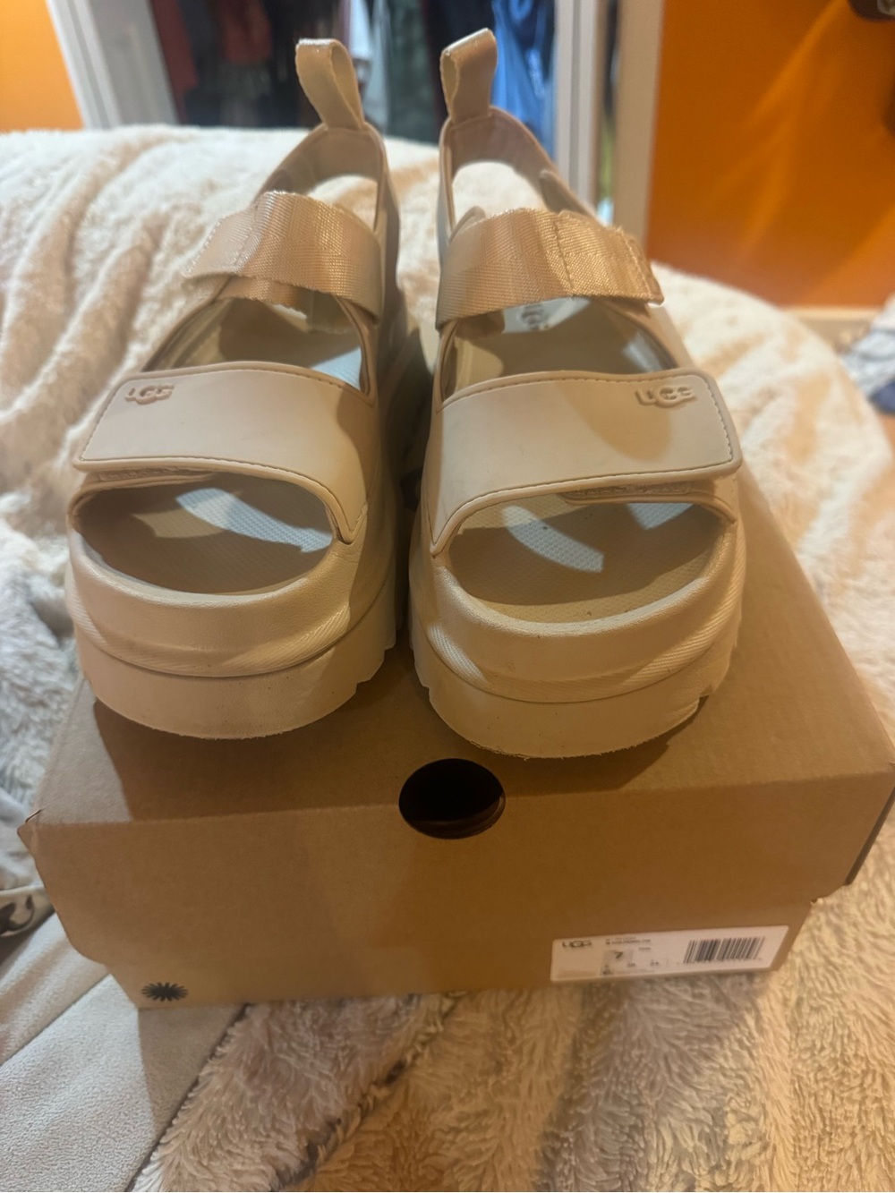 UGG Women’s Tan Platform Strap Sandals